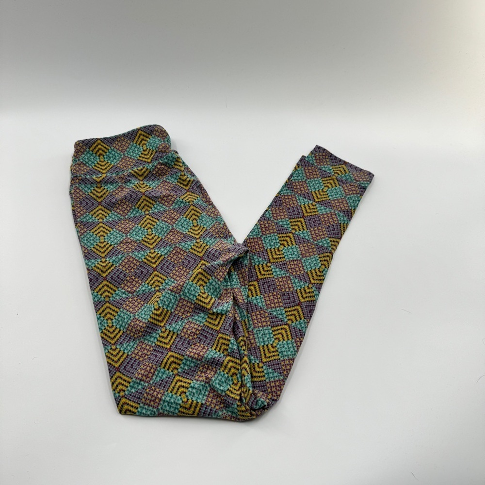 LuLaRoe One Size (OS) Leggings – Buttery Soft Stretchy Printed Leggings
